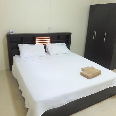 English Rose Guesthouse Pattaya Exterior foto