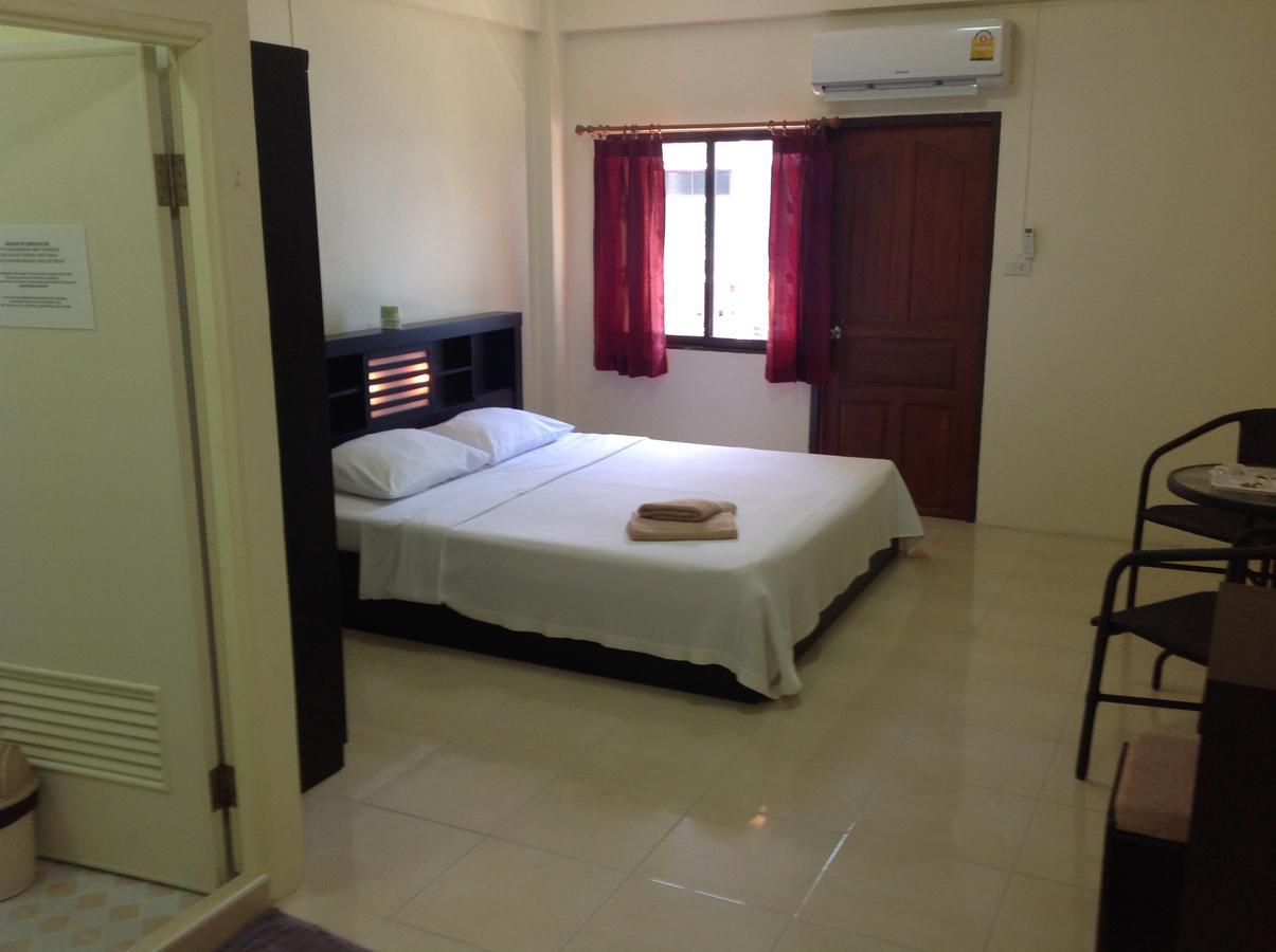 English Rose Guesthouse Pattaya Exterior foto
