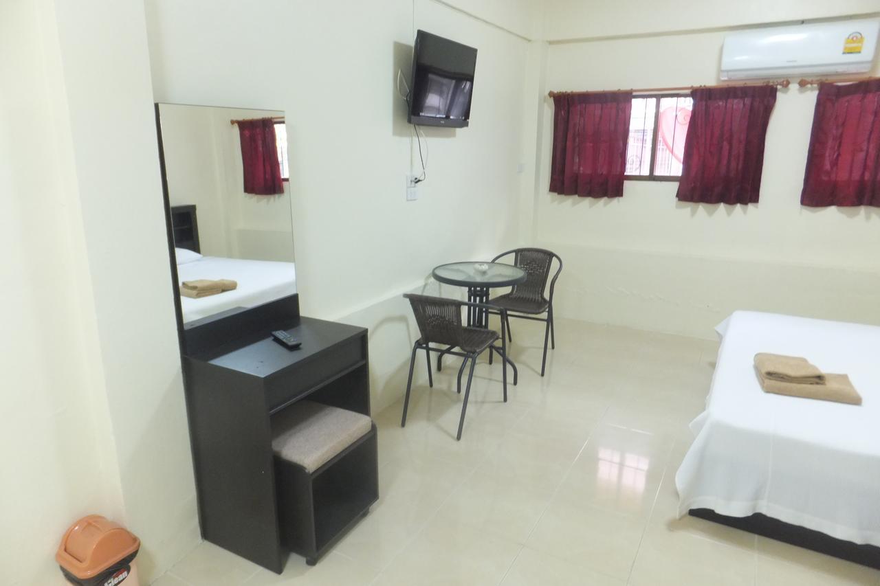 English Rose Guesthouse Pattaya Exterior foto