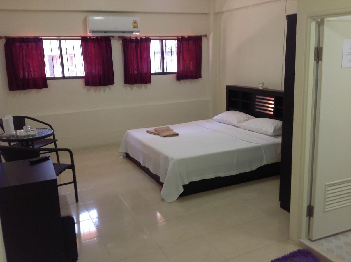 English Rose Guesthouse Pattaya Exterior foto
