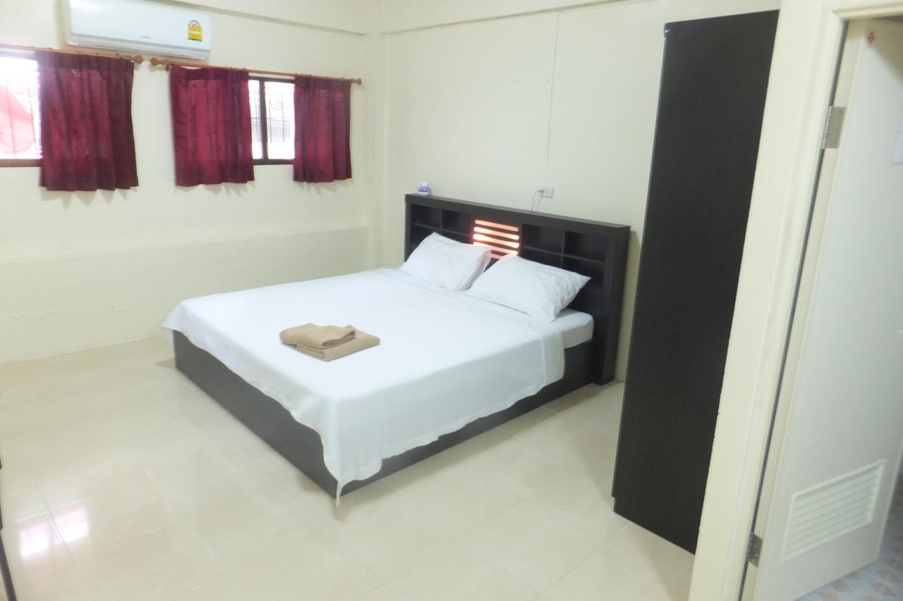 English Rose Guesthouse Pattaya Exterior foto