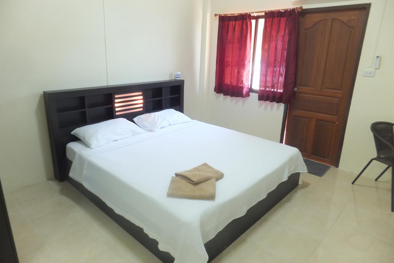 English Rose Guesthouse Pattaya Exterior foto