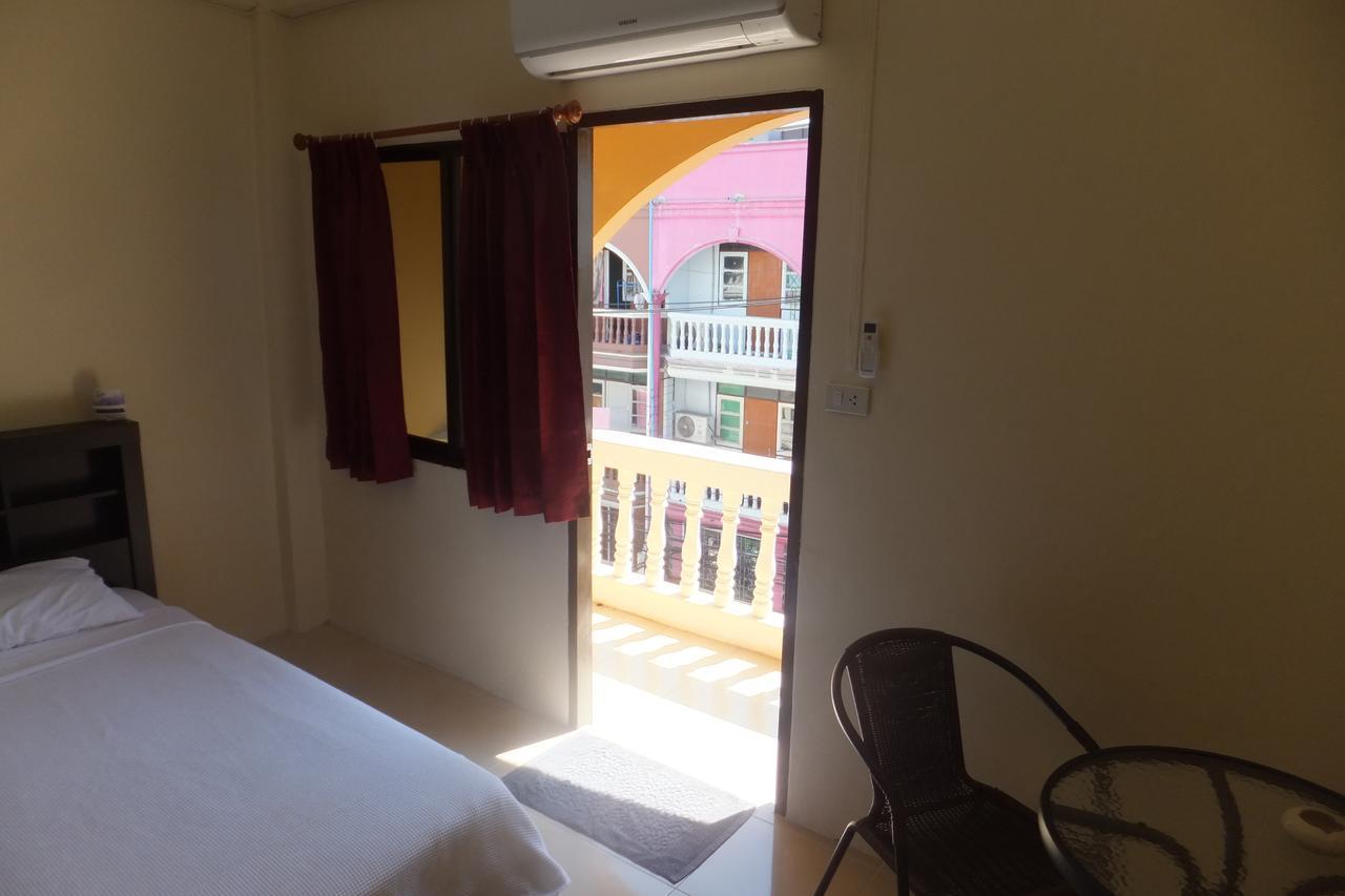 English Rose Guesthouse Pattaya Exterior foto